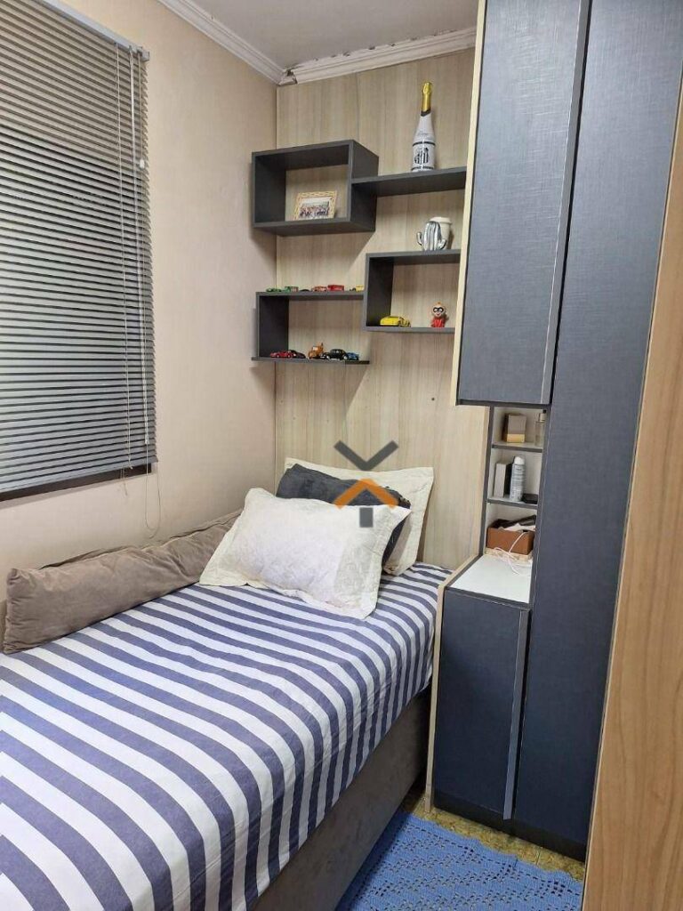 00b27497375db45f1fd30745828570d3-1