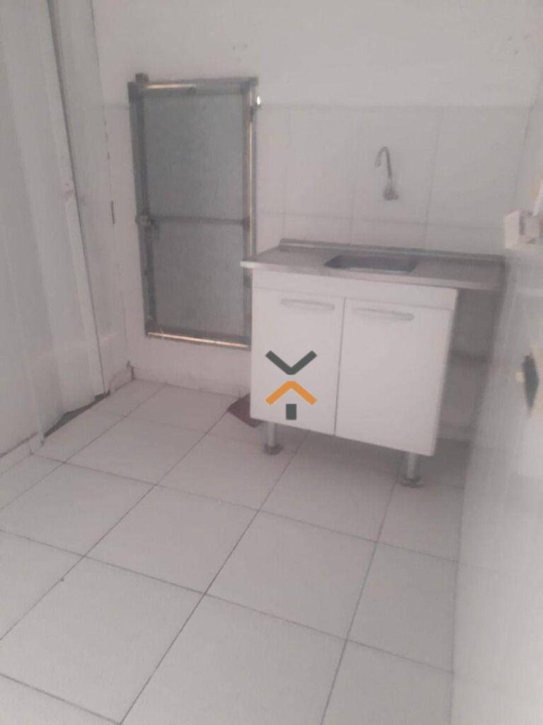 02447e0f9d58d1bf8cd8f1155a83893d