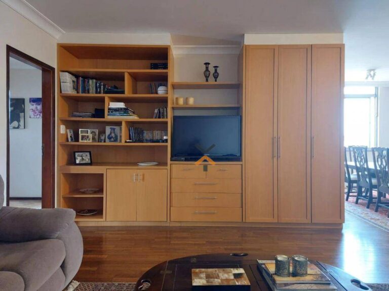 08b0704b8eafd74deeb2761cf8225419-1