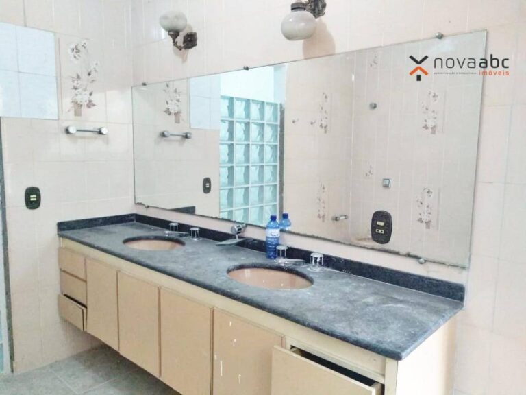 0R5ombEQlGJ950x0QtAY6Pto7m4ndU1k-1