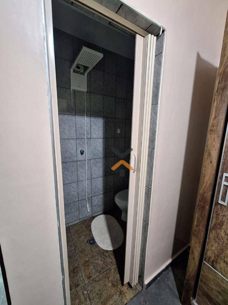 12901f784552fd9f7303e8054baf976e-1