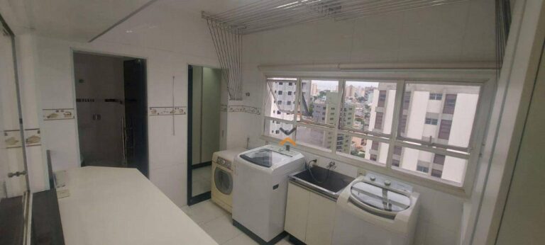 14c2a484514a051121aea7ad444baf7f-1