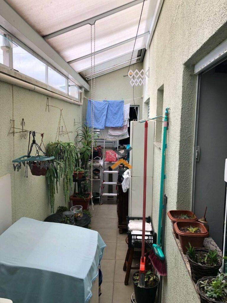 14f24642d7be8499e2f4ce2b1434d4f5-1