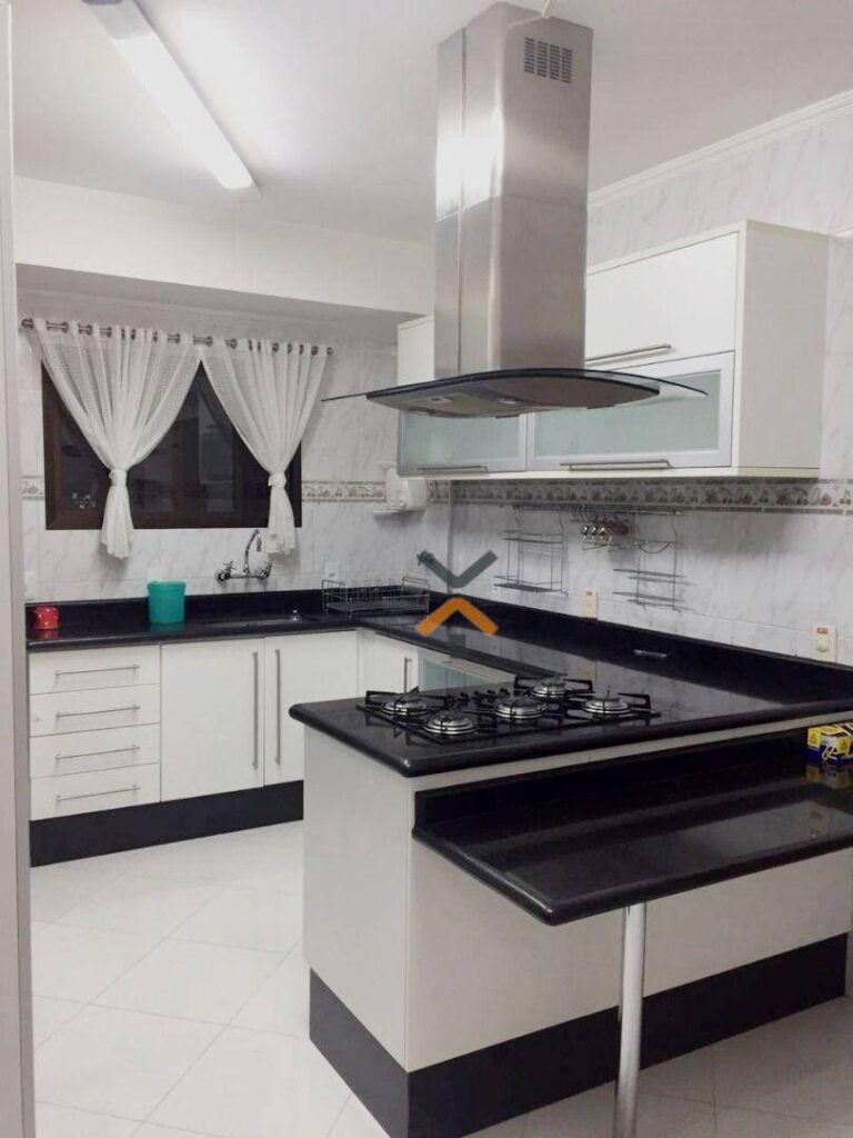 1T1KqzWq8Do9tCloddDRNBiu9xg4NLb4-1