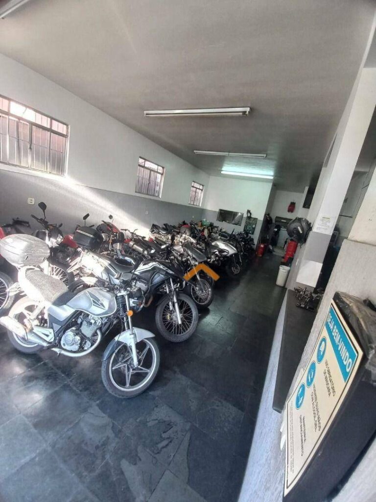 1da9828daa844b02d34251b302f9dcb9-1