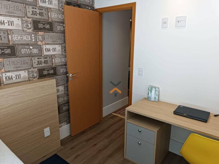 1f307aa3d3adf681a64a98d8b6012119-1