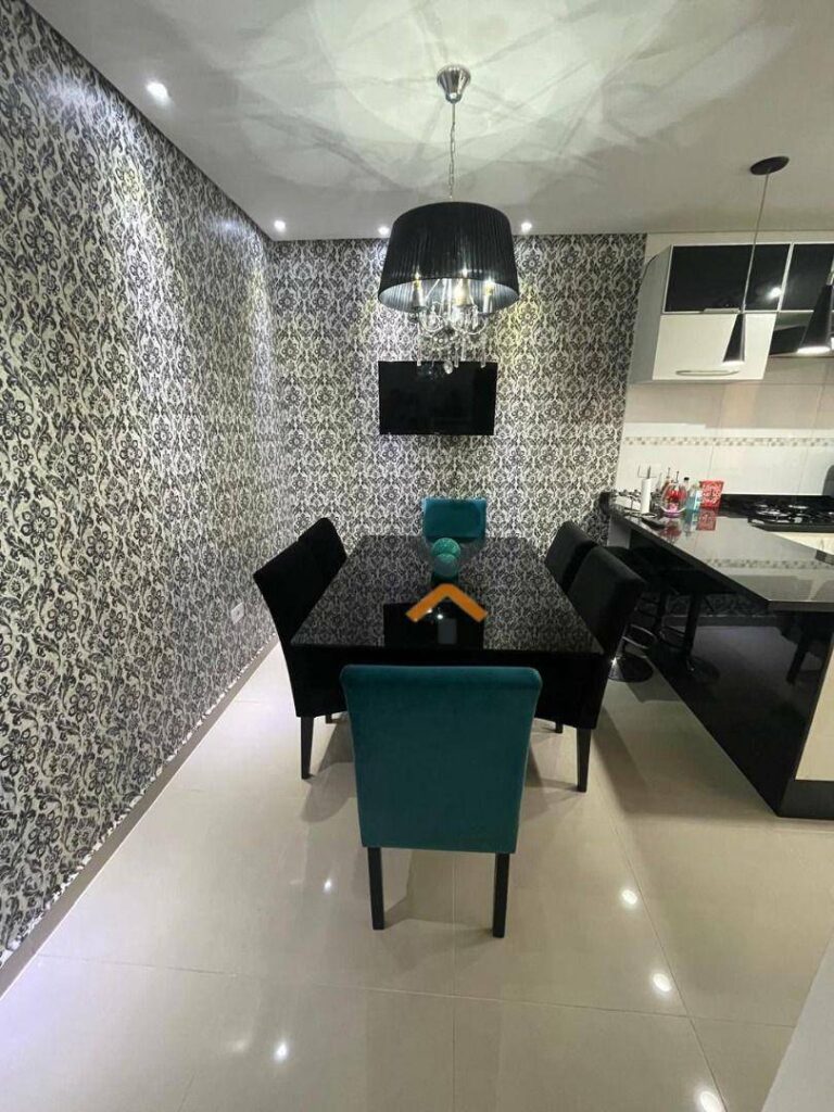 230d3e609885bb4b75e641ab746ebdc7-1