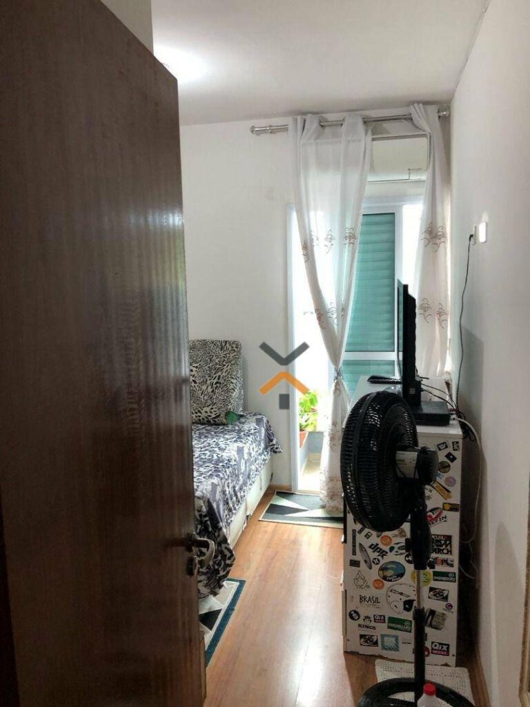 24b79071bbb58c65614729cad82e7d63-1