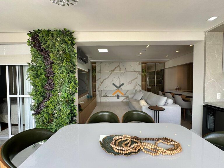 2542119ec798aba62af3b0ff12f1364f-1