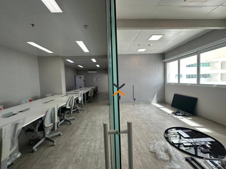 26b7ef6b5d4deaad241a03cad36599f1