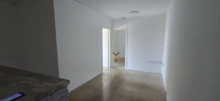 26e3ea14032bbe333443bc9e0c6d52f8-1