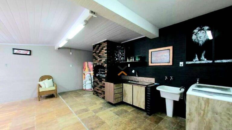 2890633220e0c94aad5da240adb77c70-1