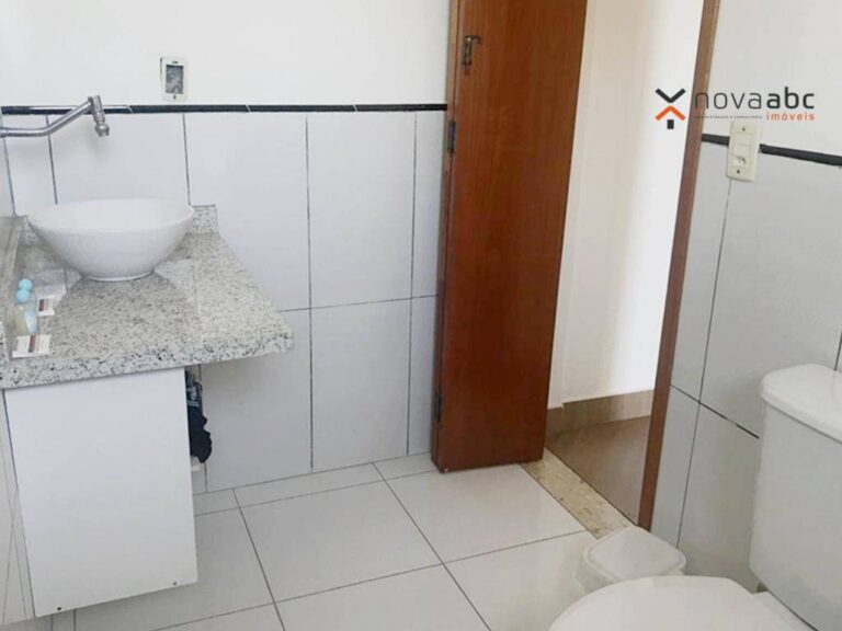 2BCCLDQ9NxHGbHlSCMg9yxTCNu9HEVTm-1