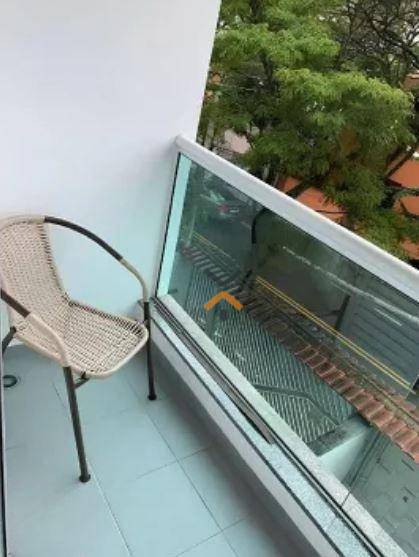 2a805d7a0ace5cb17a7acd9b77c1a567-1