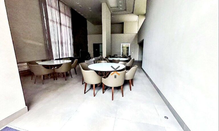 2rirm592rg8GzExzMg1pFfdddJvUatNy-1