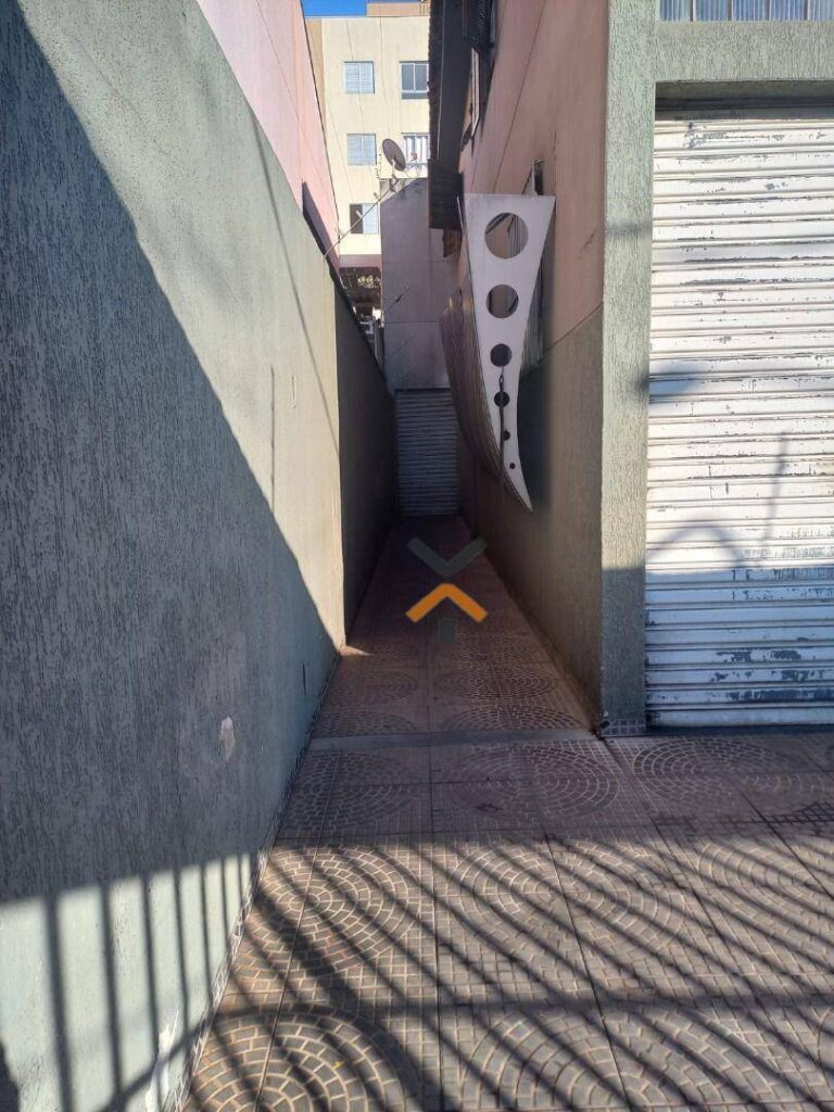 304039718945230afcc5097b161143c0-1