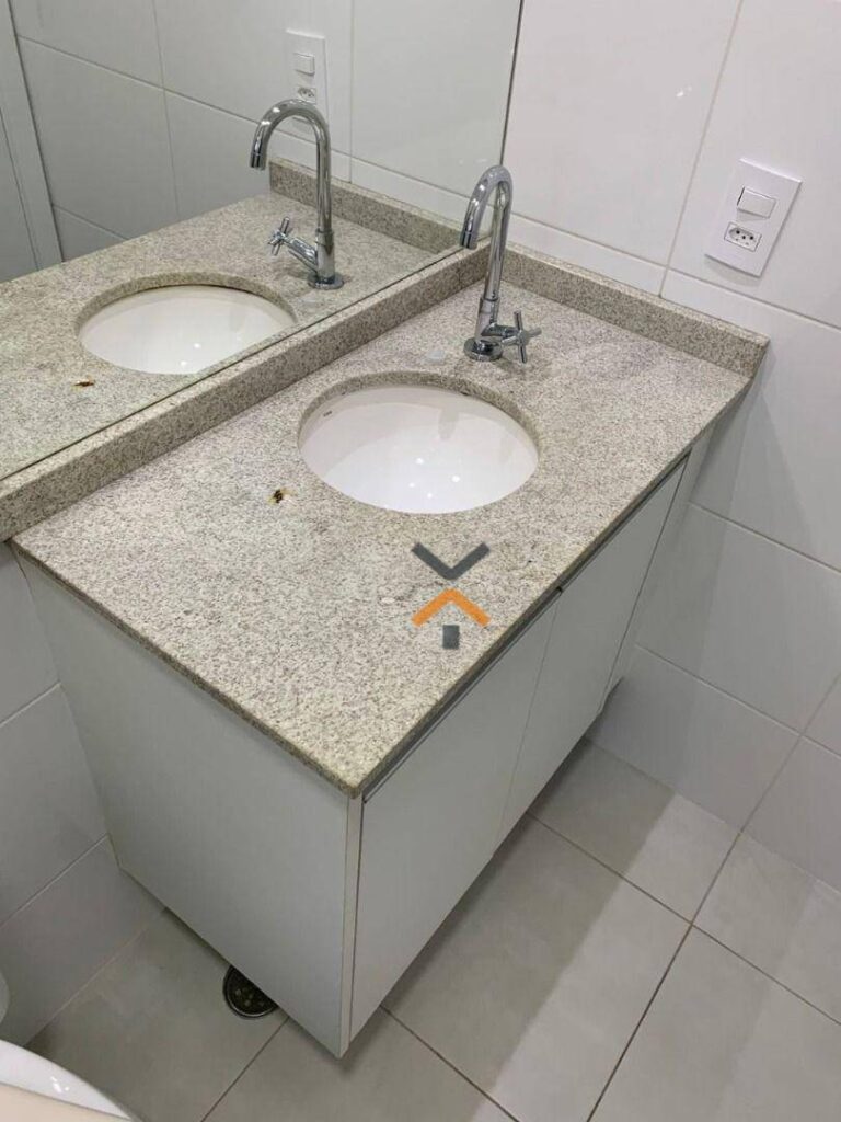 307dfb2a8f96c017f8f4a2ed19b2557a-1