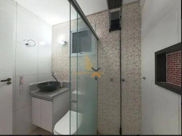 31d934af5209769c86c71a88fa365383-1