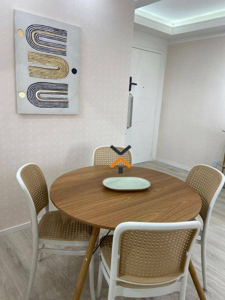 32087232e10d7520d761d74a252862e0-1