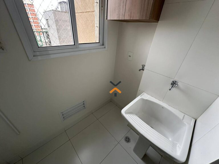 34553e386b63a984397cab5336ea32f2-1