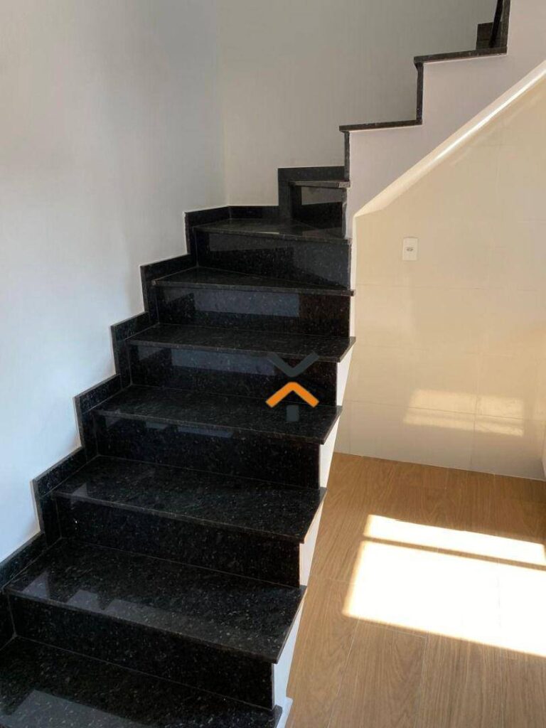 36cc8bf1c7957e3c0c3182d5f6e19693-1