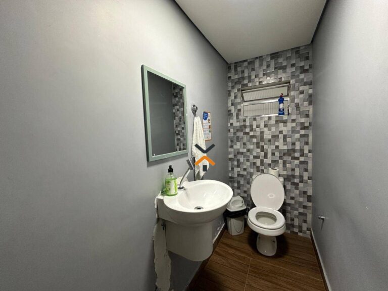 3dc1d1f5f94deef7bf7fcc7c5a5daea5-1