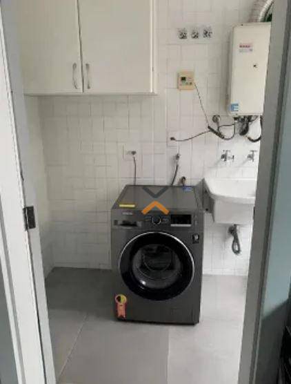 43834b9db69bef6987ca7aa350c5bc48-1