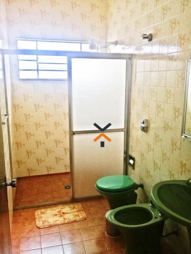 45613190077fccc5bbd7f71d1cec542c-1