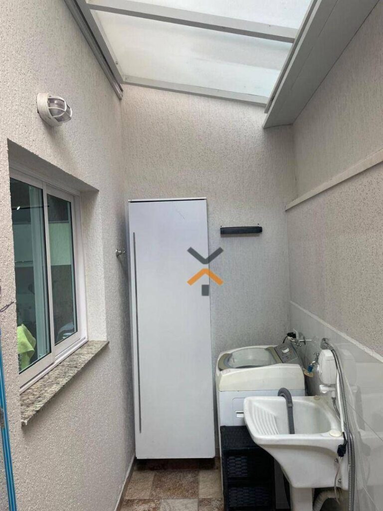 4f35c4d43b2b46f2677440aef6423630-1