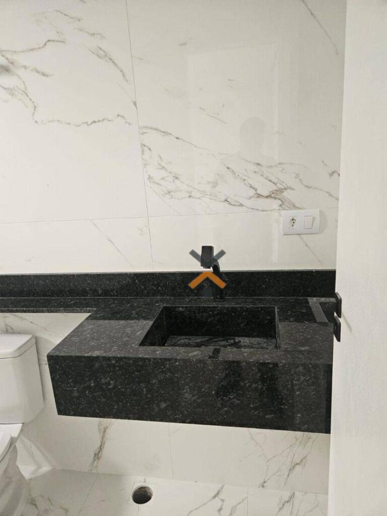 51d29a1bf886761d4f3c48e6e71ec637-1