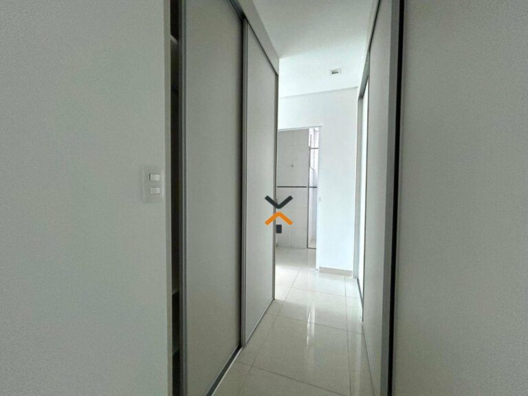 56901d3ba3c28d4f039089aaa3dbfca3