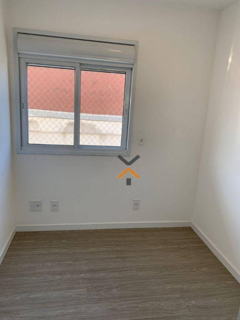 576e476a52be336c41bb13bd3318bf43-1