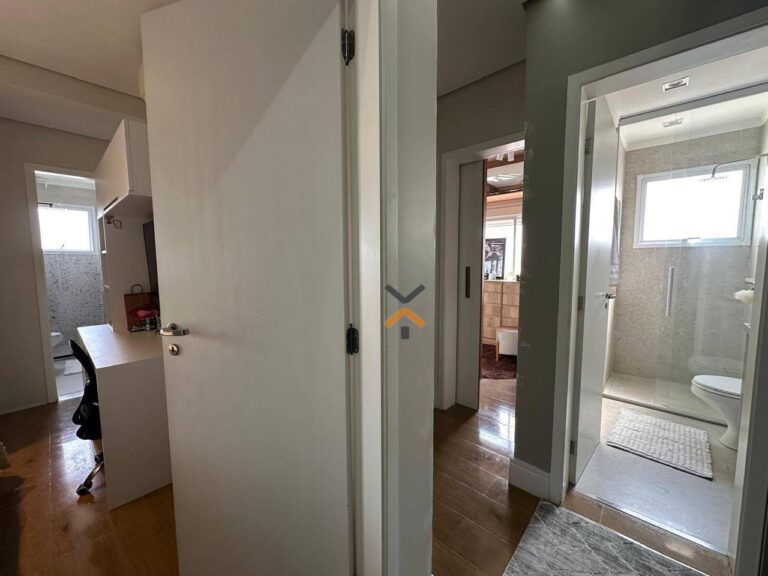 596166a036d9aacf8b50a23a289d7678-1