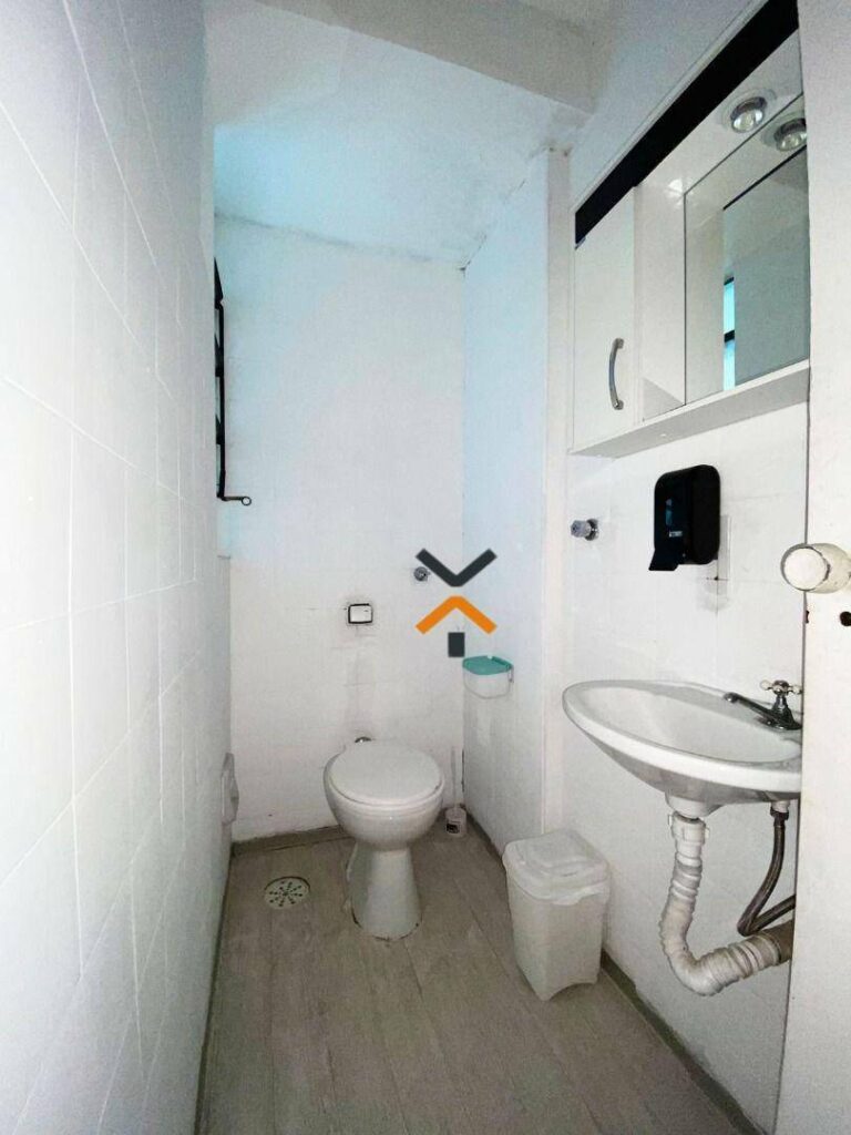 5e199e1ab52381f68ef222465e292d0a-1