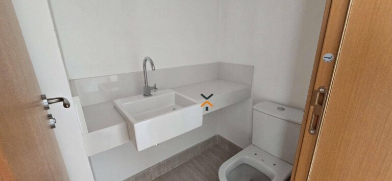 61b0d266c6a7cb4e1c21175503ede562-1