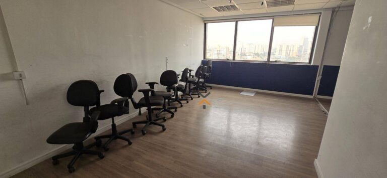 65a9b2ed3b63168d20865ad44dc2819f-1