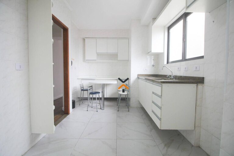 680fe7b6cbcab812ef5a500568af0453-1