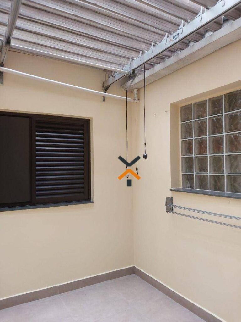 68ec81a6ae483d88d6af3bf0f229fa2e-1