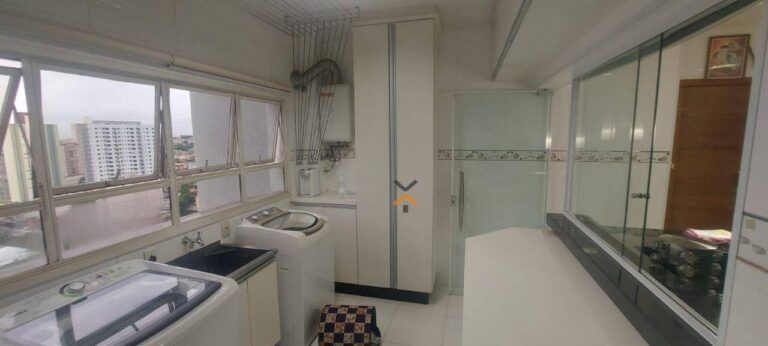 6e2368d544329a4aa056c2d642b02a29-1