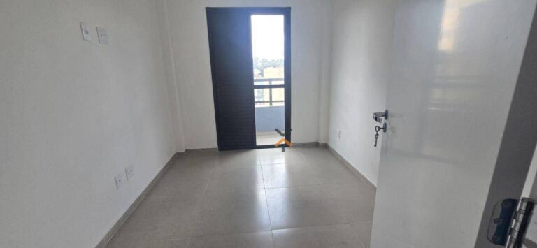 70e81b818a79245a0da2d9f78a31f72f-1