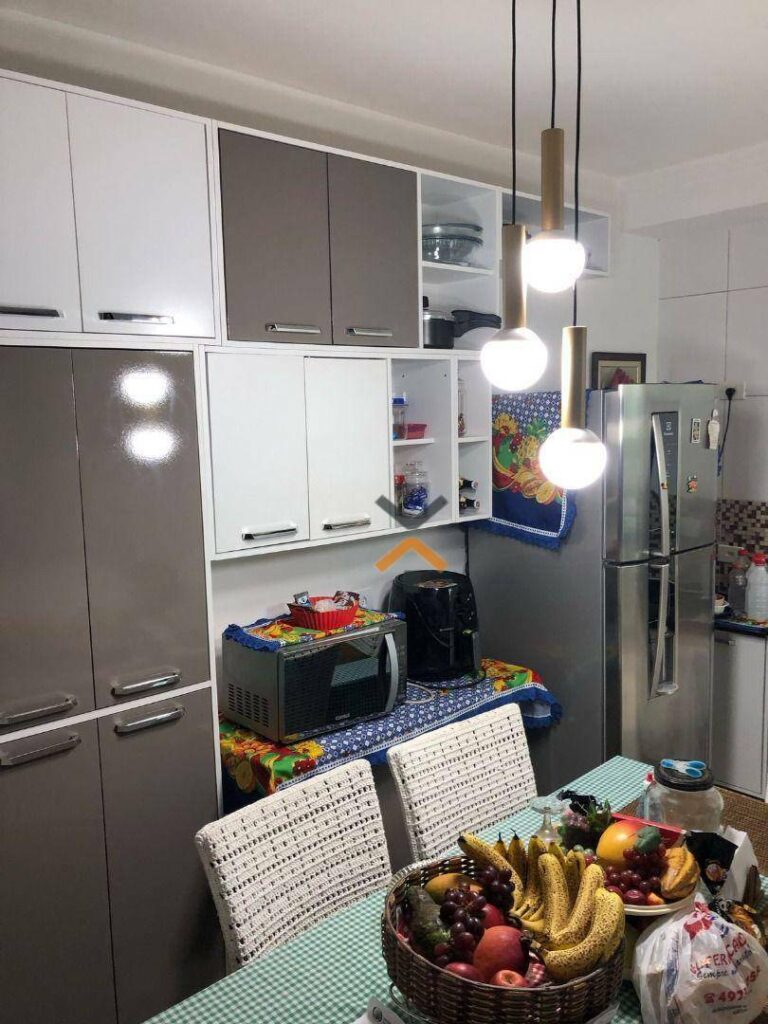 726f5a03d3c05d1d42d3aa05aedea082-1