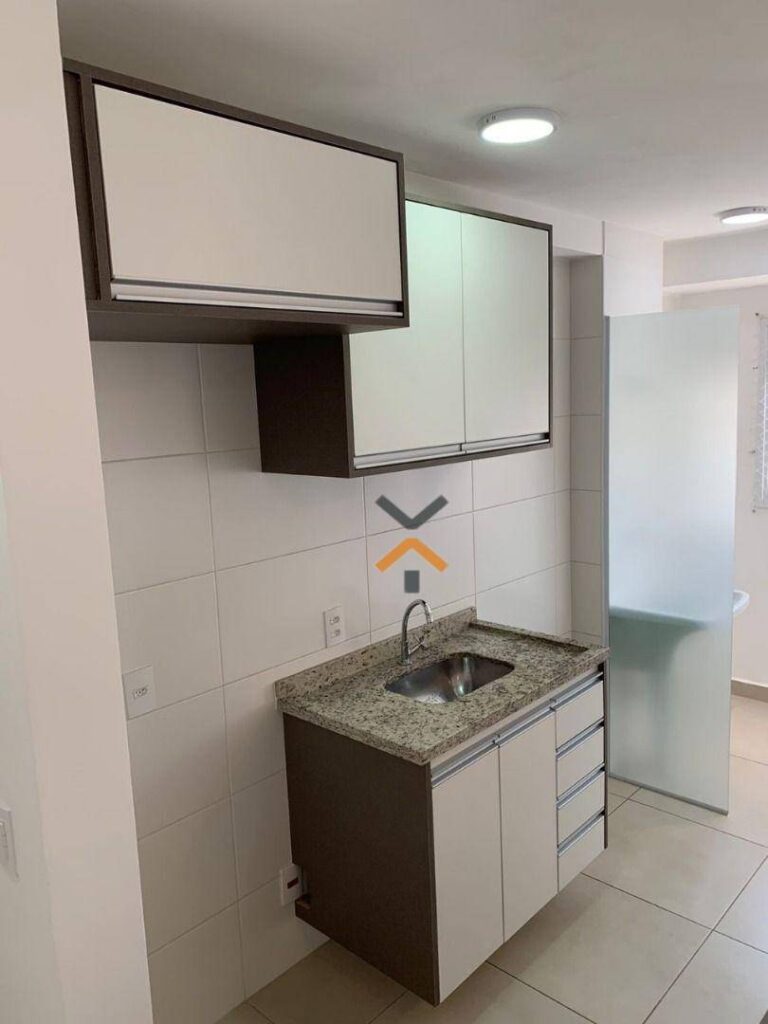 759b367eed3748f9784b6279b92d7a77-1