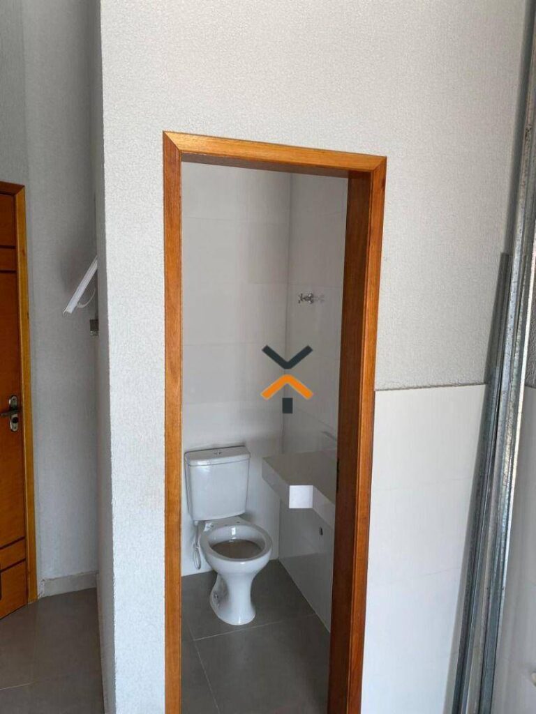 75e13e1f746ae68d6d17a57de7c56c1a-1