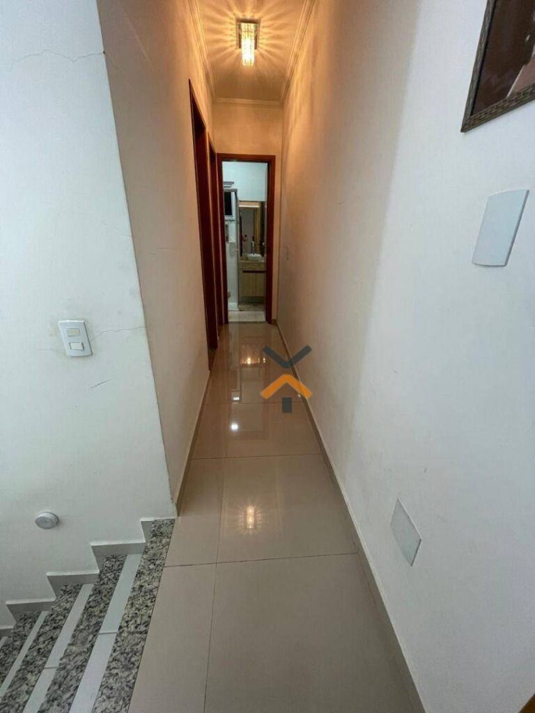 786af632fd2749f71f4e5c051a48a2e9-1