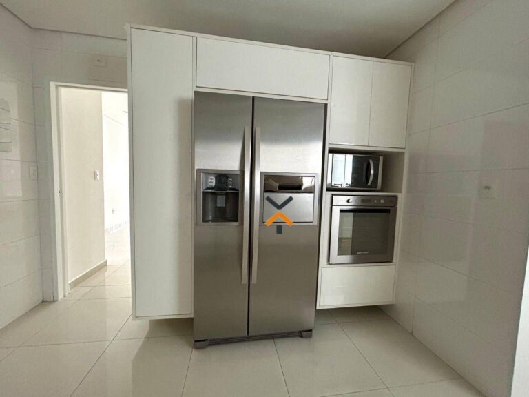 791383e8cd8e4ecc4a35ba4cdc2d6446