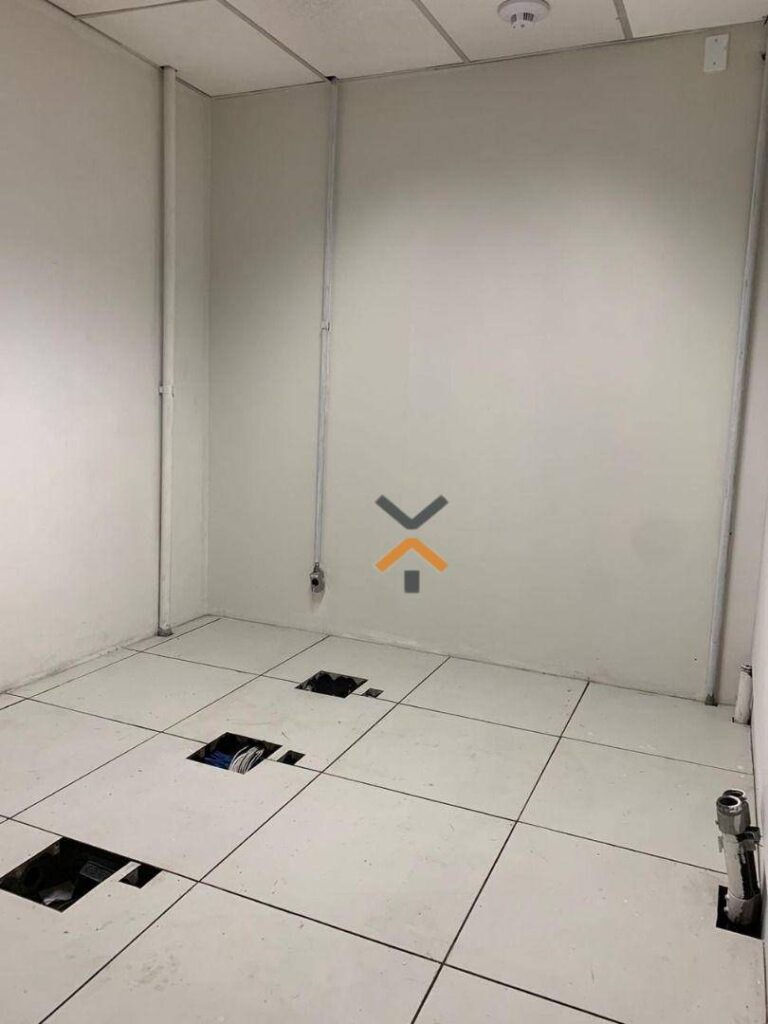 7fe04e24688bfd7547e8e60401fef6b4-1