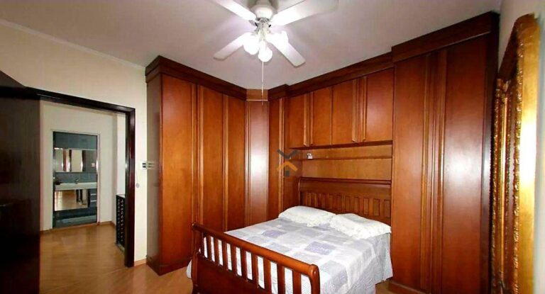 81ba8f5a8214124422395f25772873b2-1