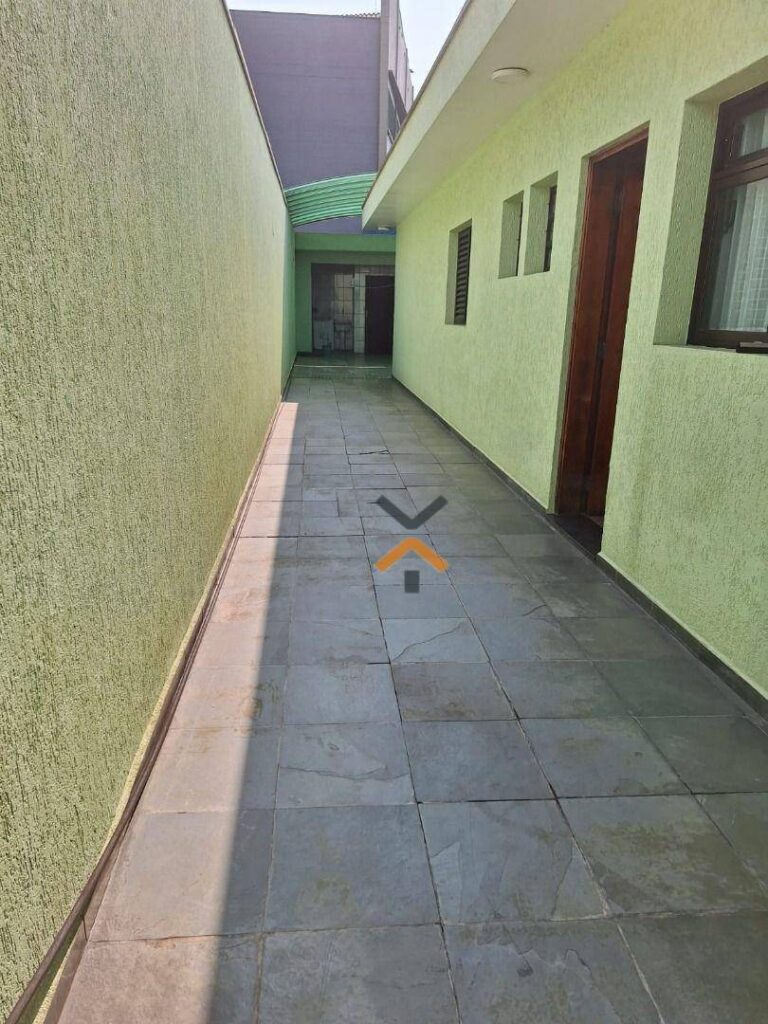 8375a76c13c883a4f7942cd783d4f8cf-1