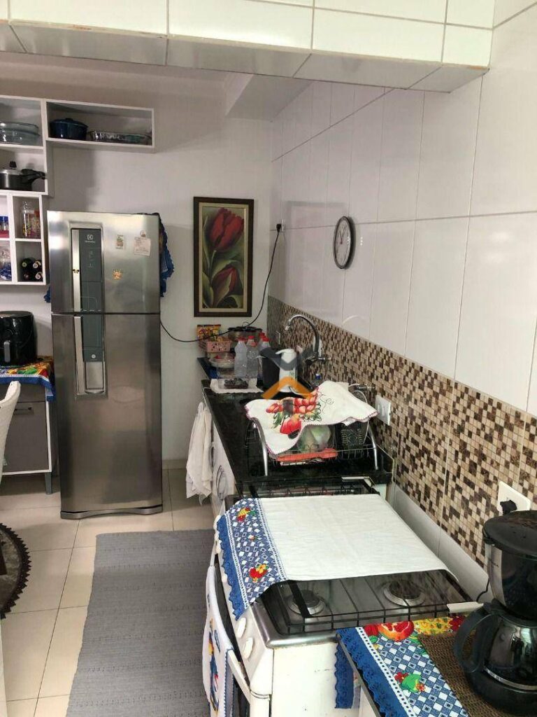 8cb8bcc47a296ce4f6da9831c474165b-1