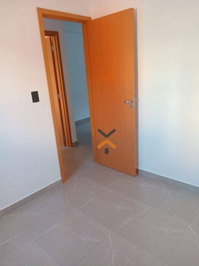 8de46c9b8919da7c0a1194a07633f2d9-1